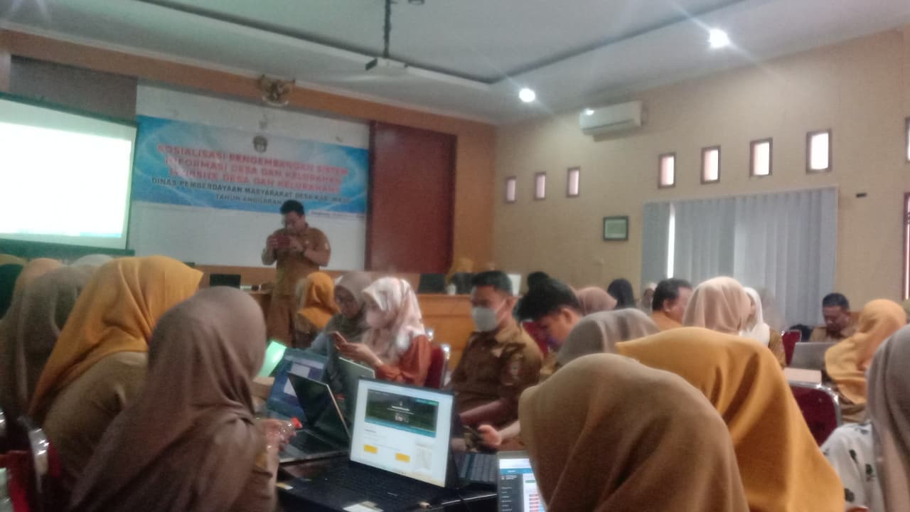 Sosialisasi Pengembangan Sistem Informasi Desa Digelar di DPMD Wajo
